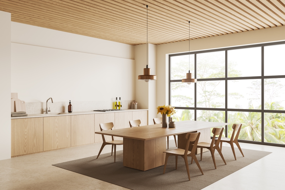 แต่งห้องครัวมูจิมินิมอลด้วยโต๊ะทรงยาว