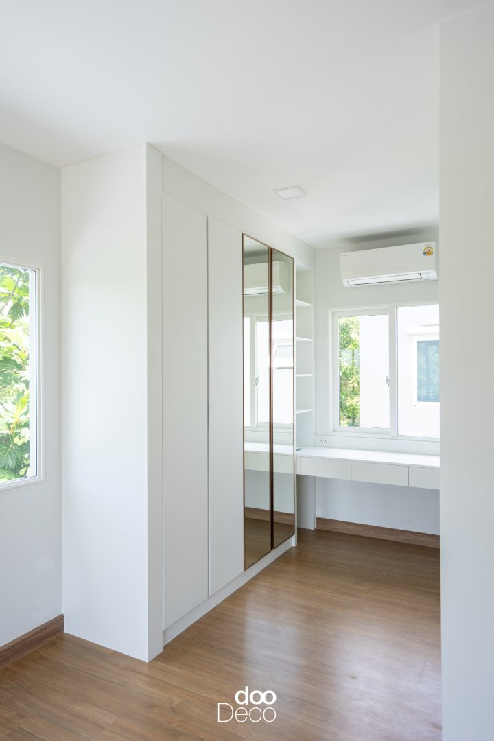 Gallery 7