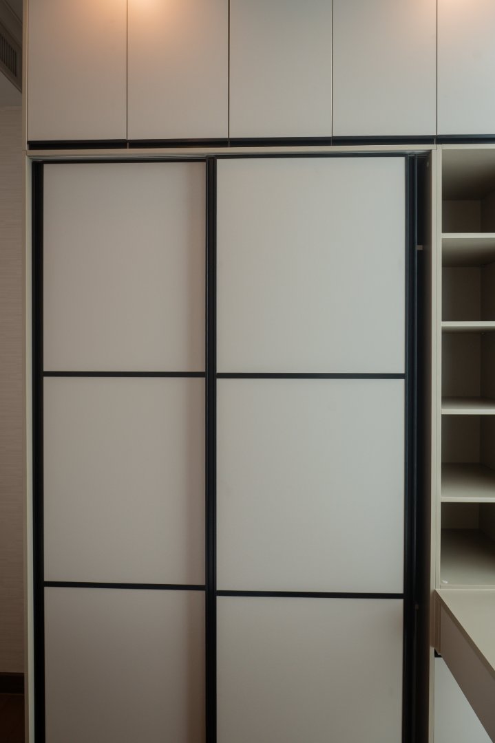 Gallery 17