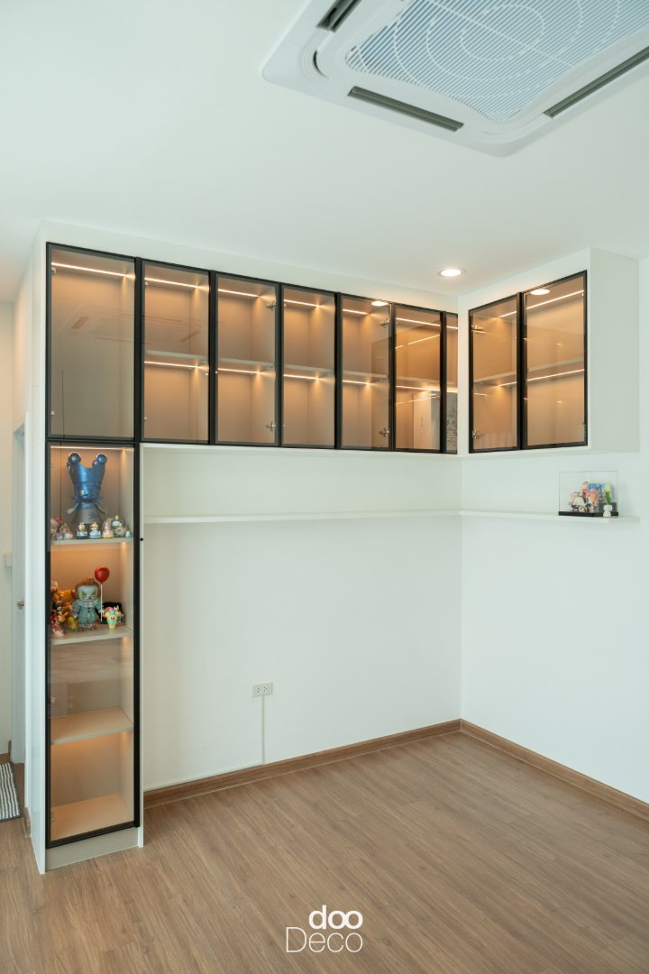 Gallery 15