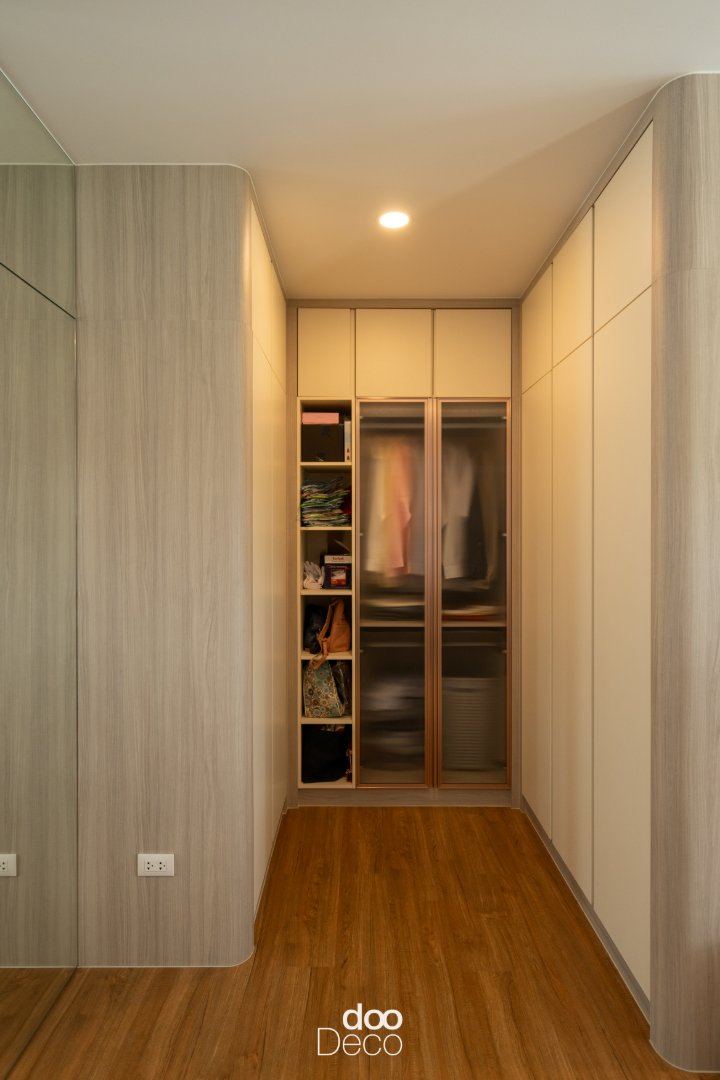 Gallery 27