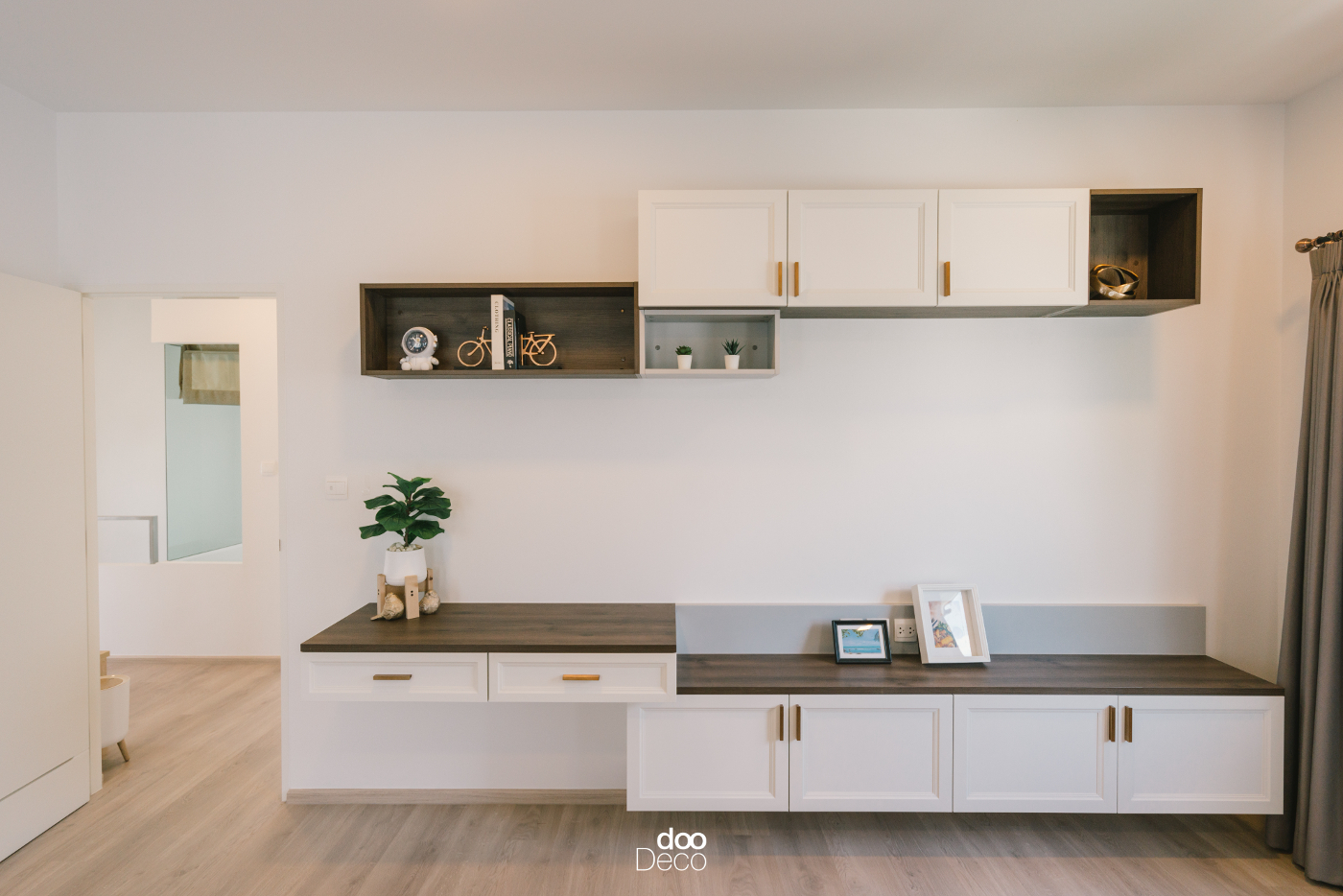 บิ้วอิน-ฟิตอินชั้นวางของแบบคลาสสิก