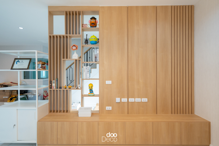 บิ้วอิน-ฟิตอินชั้นวางของโทนไม้